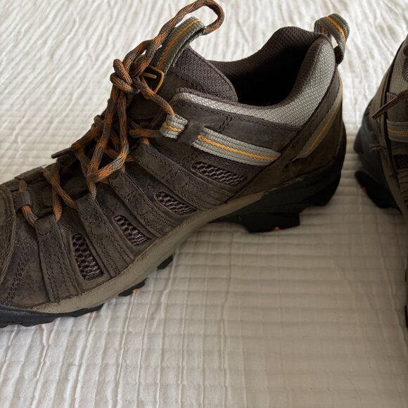 KEEN Mens 9.5 US Brown Waterproof Hiking Trail Shoes EU 42.5 Leather Outdoor main image 5